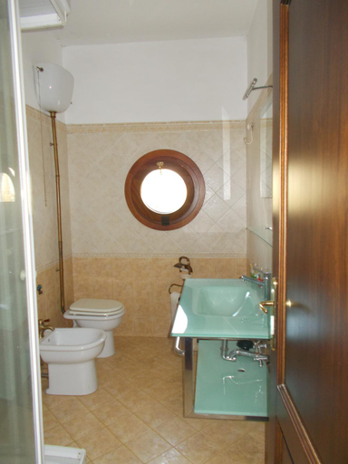 Bathroom 3, Casa Degli Ulivi, Rome