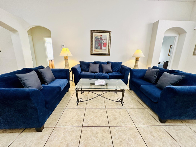 Others 5, Spacious, open layout and pool relaxation!, Lake
