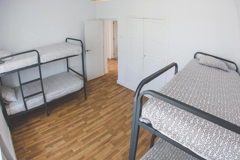 Bedroom 2, El Pez Escorpion, Asturias