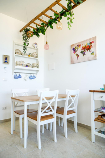Others 4, Seafront Holidays & Workstays - Mare & Sole Apartments, Bari