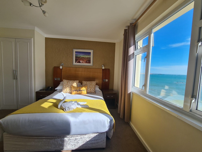 Bedroom 3, Marina Metro Hotel