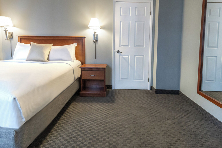Bedroom 3, Hotel Saint-Laurent Montreal, Montréal