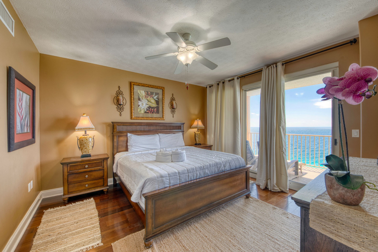 Bedroom 3, Treasure Island 2202, Bay