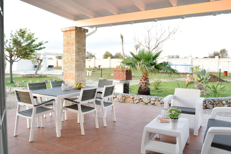 Outdoor dining 4, 3806 VM - Trilo Luna by Barbarhouse, Lecce