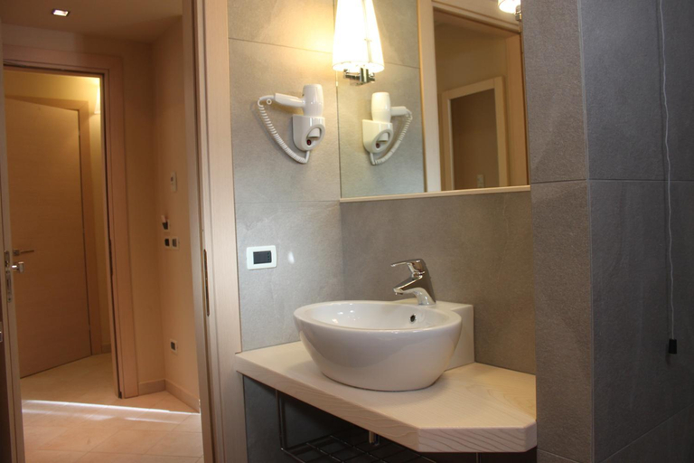 Bathroom 2, La Casa di Gino, Foggia