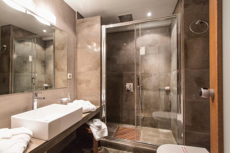 Bathroom, Orizontes Tzoumerkon Hotel Resort, Epirus