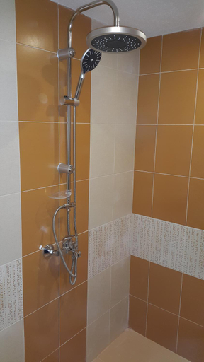 Bathroom 3, Hanovete Hotel, Shumen