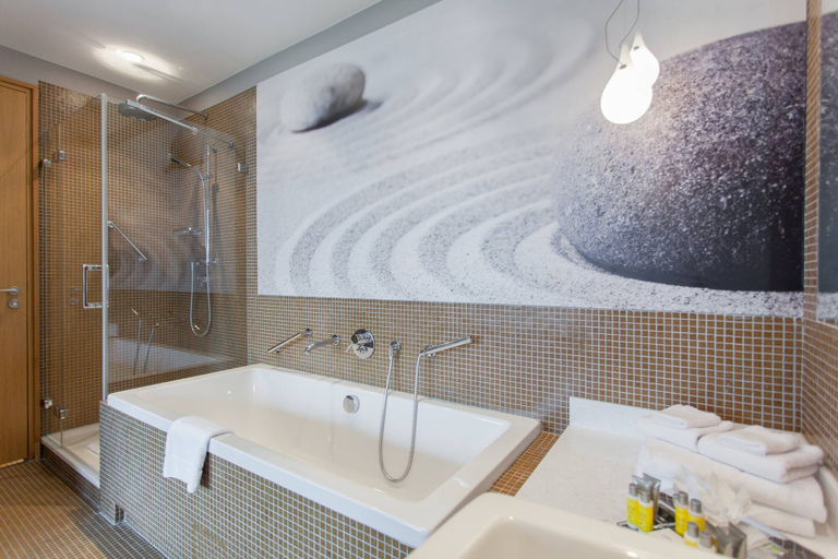 Bathroom 5, Sopot Marriott Resort & Spa, Gdańsk City