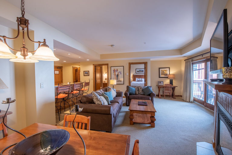 Living area 5, Comfortable 1 Bedroom Slopeside Condo - No Cleaning Fee! by RedAwning, Gunnison