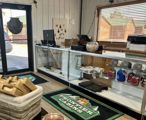 Food & Drinks, Badlands Frontier Cabins, Pennington