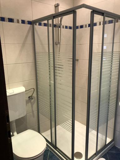 Bathroom 3, Hotel Weismann, Vöcklabruck