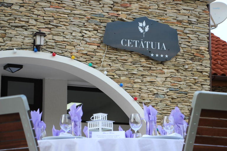 Food & Drinks 2, Cetatuia, Magura