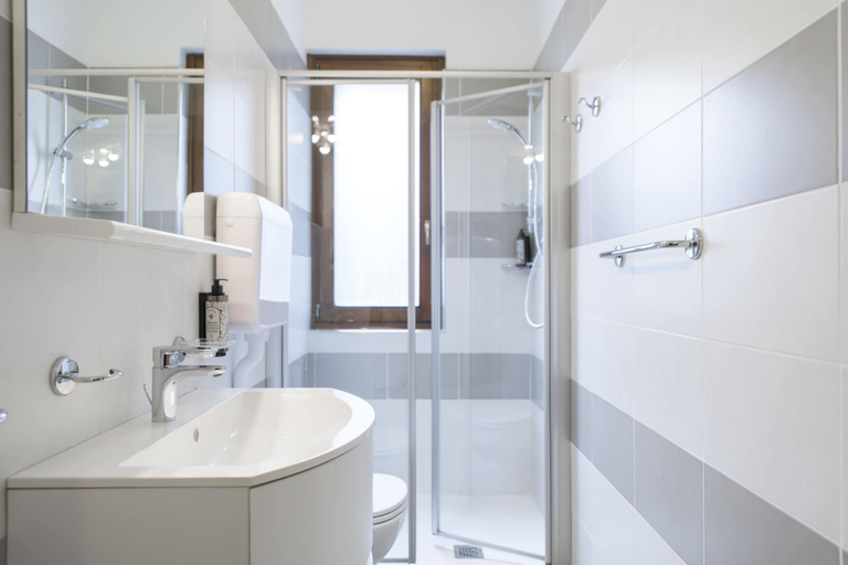 Bathroom 4, Residence Oasi, Brescia