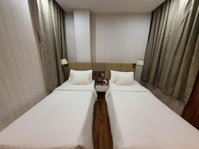 Bedroom 9