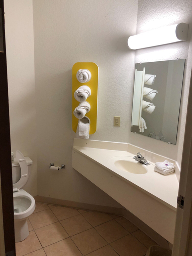 Others 4, Motel 6 Avoca, IA, Pottawattamie