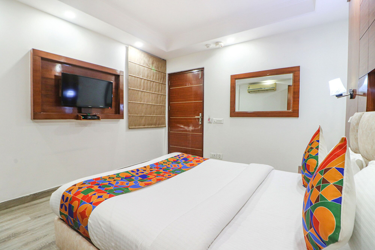 Bedroom 3, Fabhotel Dwarka Suites, Delhi