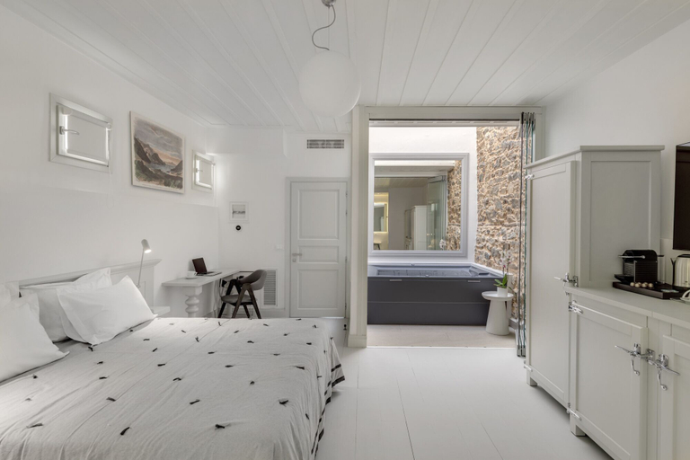 Bedroom 3, Skylight, South Aegean