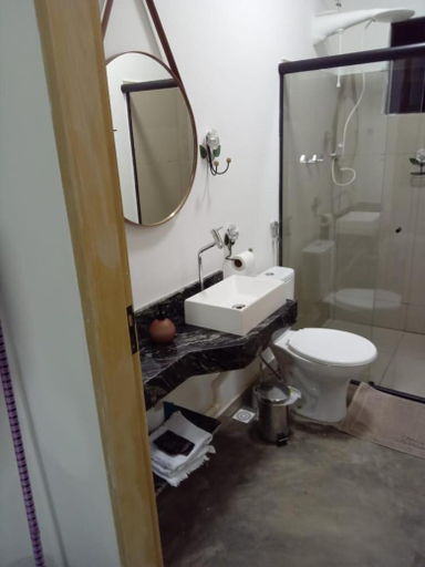 Bathroom 3, Chales Paraiso STL, São Thomé das Letras