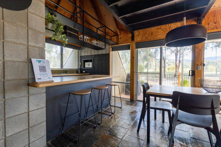 Food & Drinks 4, Grampians Getaway Resort, N. Grampians - Stawell