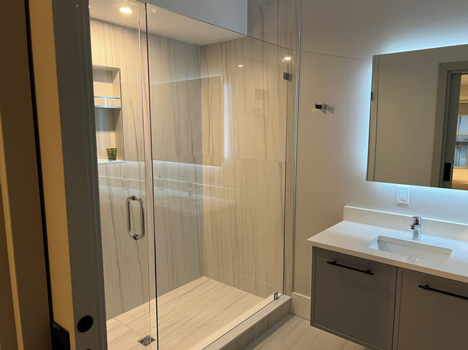 Bathroom 16