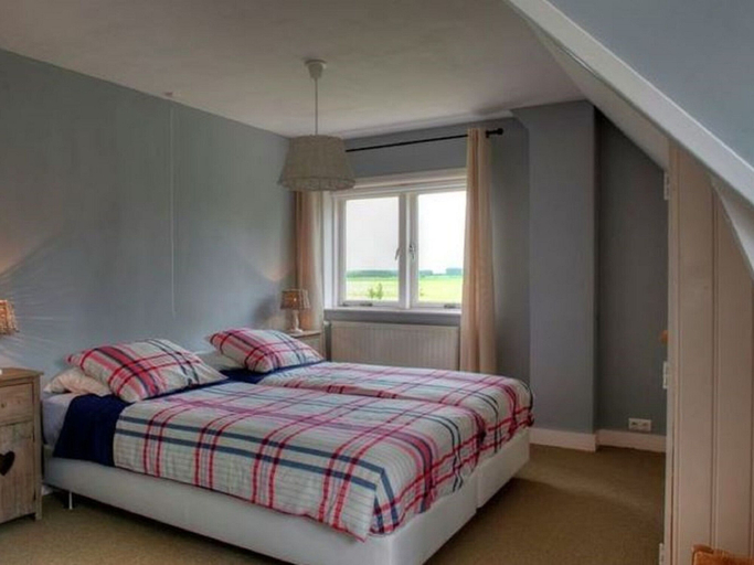 Bedroom 3, Spacious farmhouse in IJzendijke with garden, Sluis