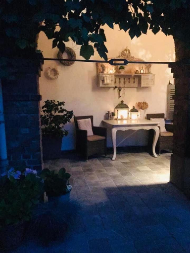 Others 4, B&B Le Cloitre St Joseph, Hainaut