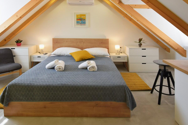 Others 3, Sun apartment with free parking, Dubrovnik