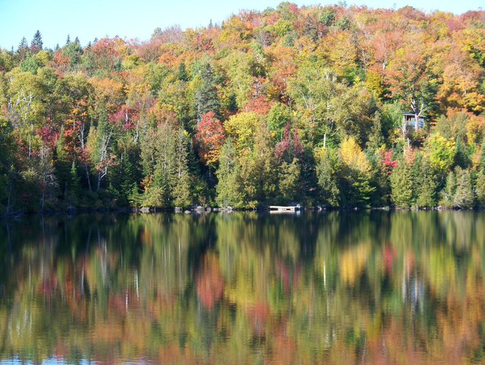 Others 2, Hotel Far Hills, Les Laurentides