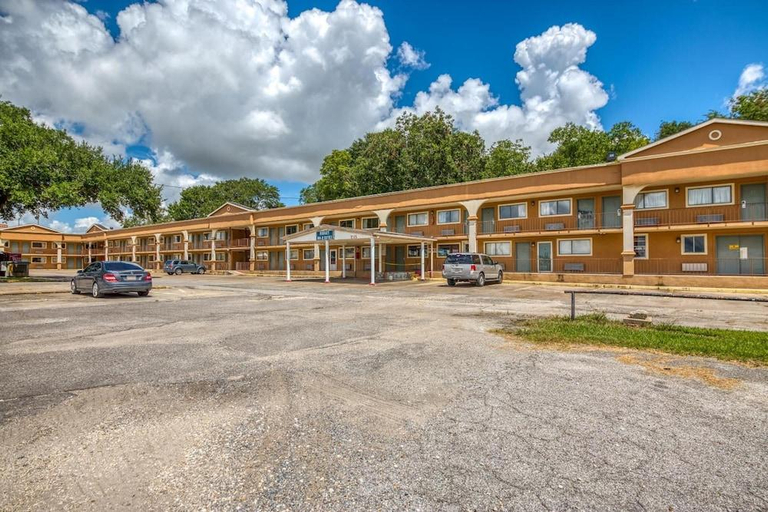 Exterior & Views 1, Budget Inn and Suites, Acadia