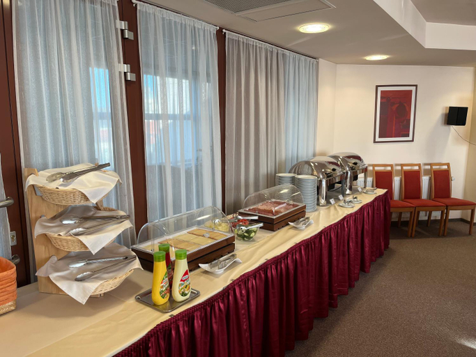 Food & Drinks 4, Hotel Estella Superior, Eger