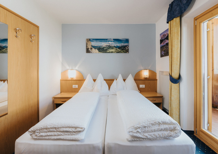 Bedroom 3, Hotel Bischofhof - Bistro Jasmin, Bolzano