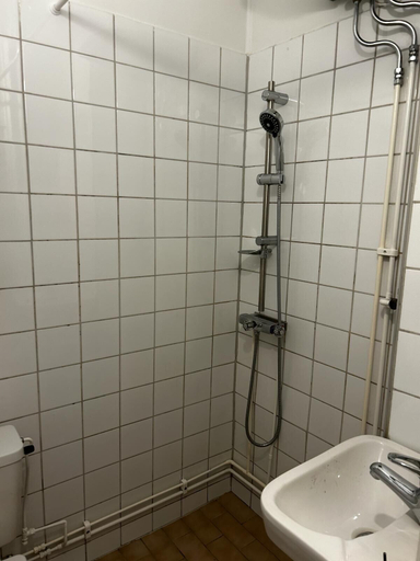 Bathroom 4, Captivating 1-bed Apartment in Stockholm, Stockholm