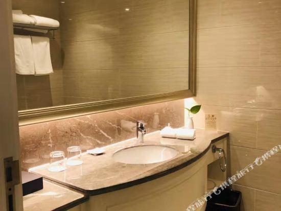 Others 5, Xinghua Hotel, Shanghai