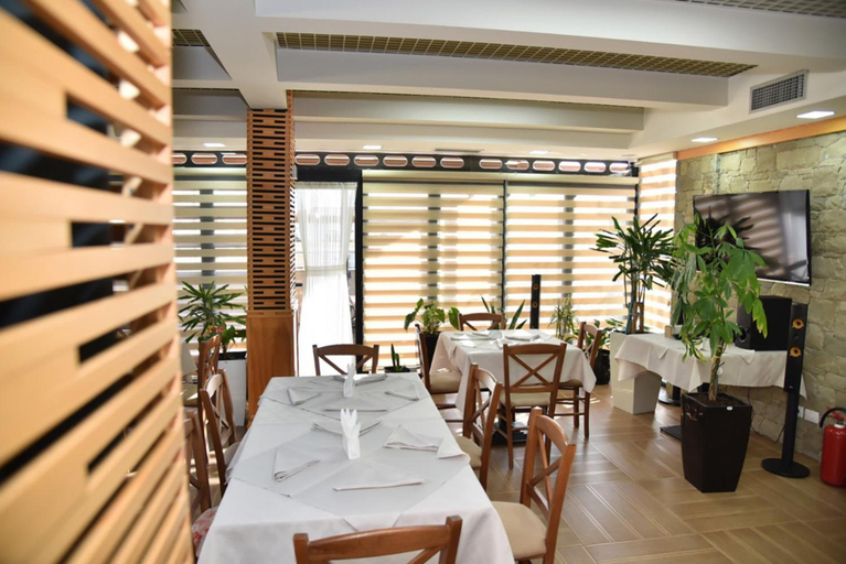 Food & Drinks 3, Hotel Imperiale, Durrësit