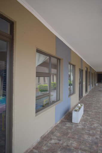 Others 4, Ko-Khoneng Guest house, Capricorn