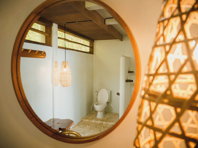 Bathroom 4, Kaini Mentawai, Kepulauan Mentawai