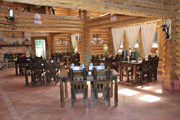 Food & Drinks, Suior Resort Cota 1000, Baia Sprie