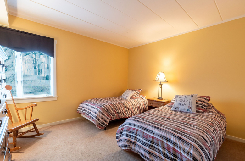 Bedroom 3, Seven Springs 2 Bedroom Deluxe Condo with Private Deck! by RedAwning, Somerset