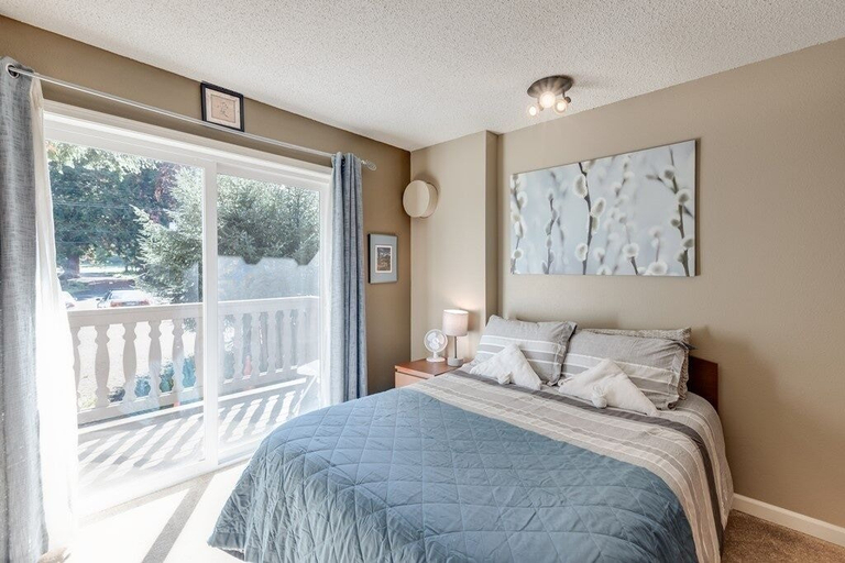 Bedroom 2, 37sll - Economical - Convenient - Kitchenette - Sleeps 2 1 Bedroom Condo by Redawning, Whatcom