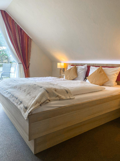 Bedroom 3, Hotel Silvana, Nordfriesland