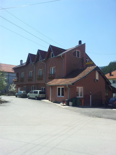 Others 5, Motel Lovac, Štrpce