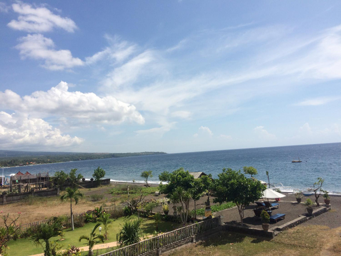 Others 3, Rivera Beach, Karangasem