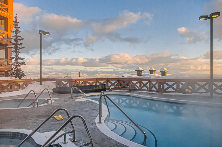 Sport & Beauty 5, Stonegate Resort by Okanagan Premier, Kootenay Boundary