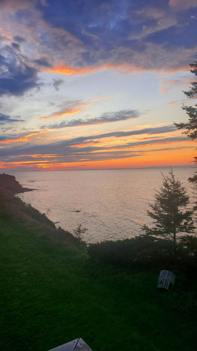 Others 2, The Cliffside Inn, Kings