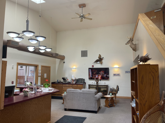 Others 1, AuSable Valley Inn, Oscoda