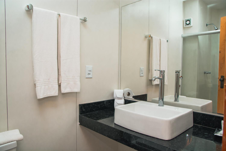 Bathroom 4, Cahy Praia Hotel, Prado