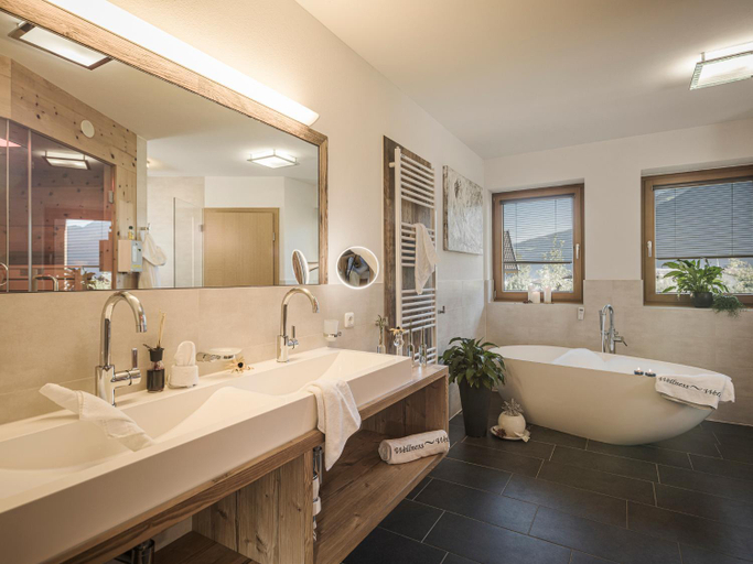 Bathroom 5, Apart Central – Premium Mountain&Garden, Schwaz