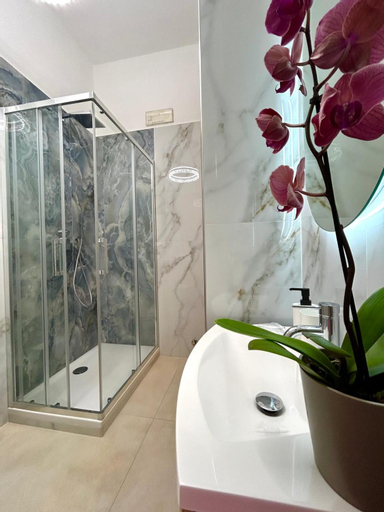 Bedroom 2, Sea Pearl Luxury Rooms, La Spezia