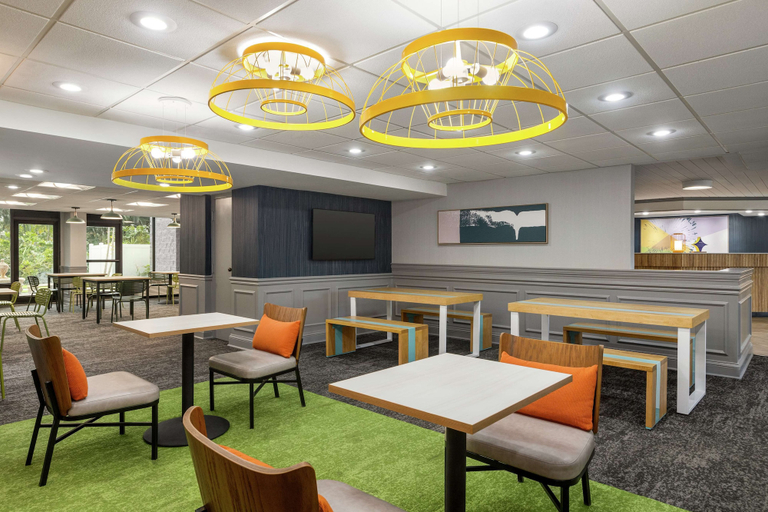 Food & Drinks 5, Spark by Hilton Sarasota Siesta Key Gateway, Sarasota