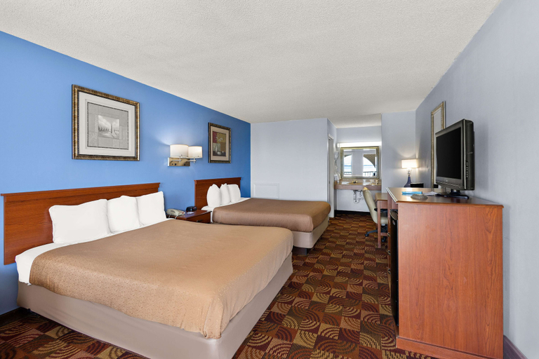Bedroom 3, Americas Best Value Inn Celina, Mercer